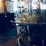 מלון An Der Burgschaenke 4*