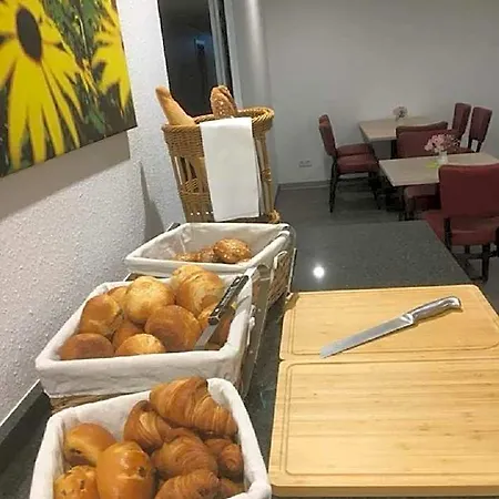 호텔 An Der Burgschaenke 4*
