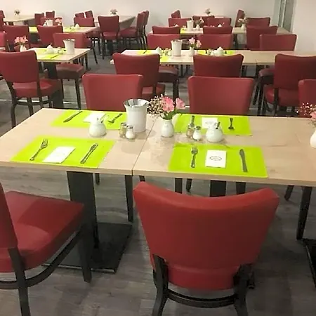 호텔 An Der Burgschaenke 4*