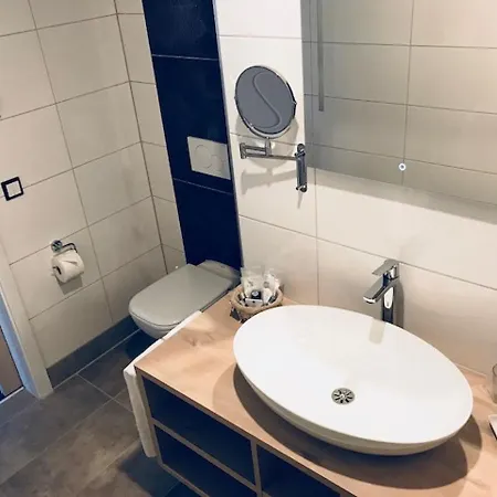 מלון An Der Burgschaenke Alpen